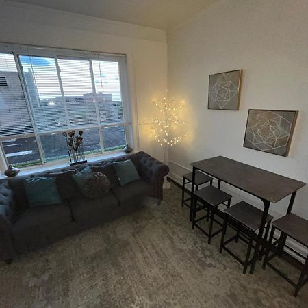 2 Bedroom Stylist Apartment Detroit Luaran gambar