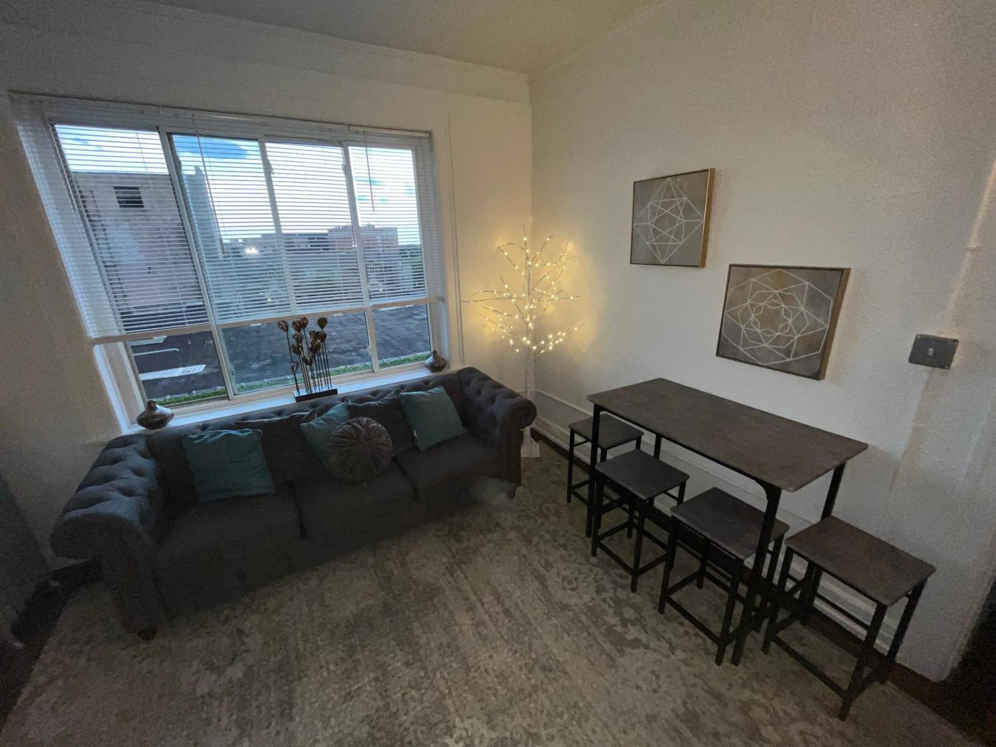 2 Bedroom Stylist Apartment Detroit Luaran gambar